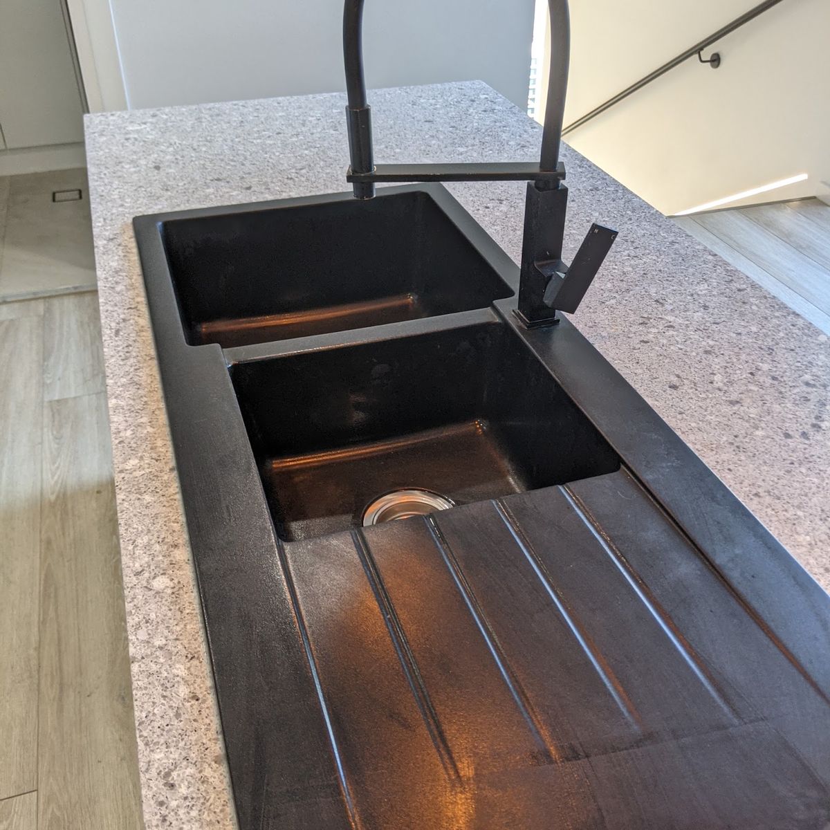 Kitchen, bathroom or living area cleaned by Signature Deep Cleaning, photo 27